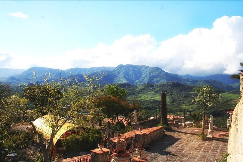 Hotel Florio Castiglione De Sicilia Ngoại thất bức ảnh